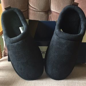 New NORTHCREST SLIPPERS
